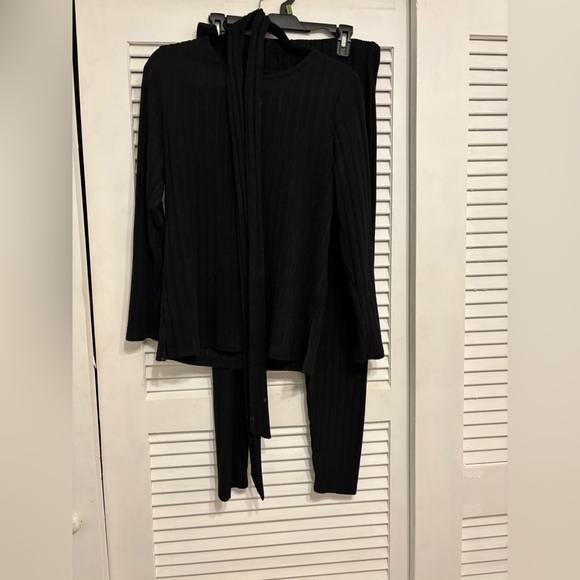 Black Ribbed Maternity Set - Picture 2 of 9